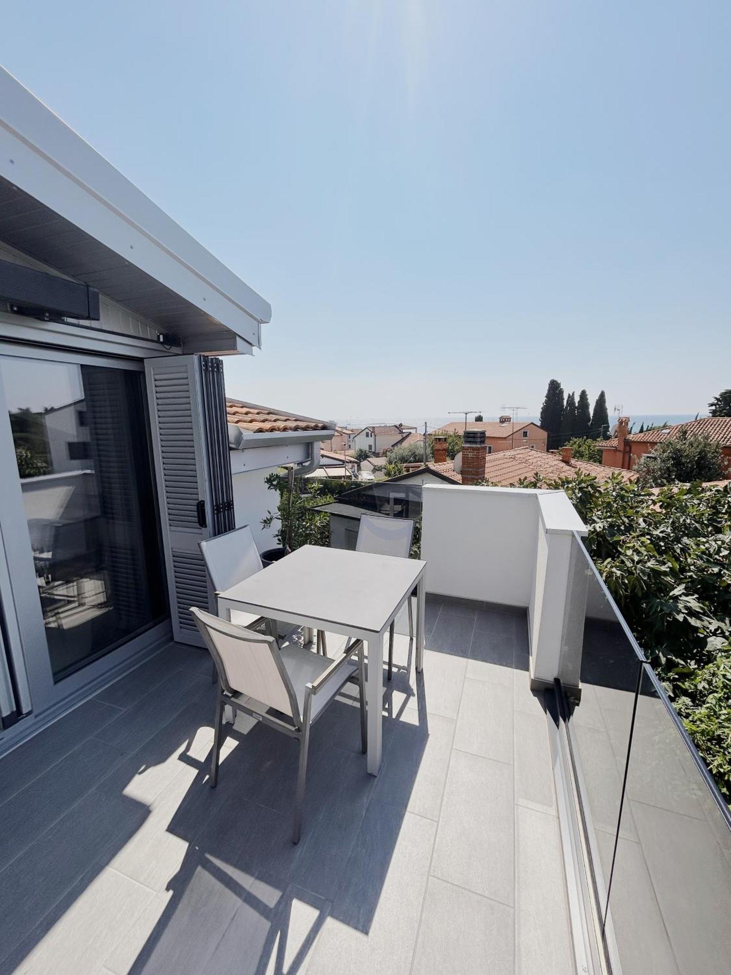 Sunny House Daire Zambratija  Dış mekan fotoğraf